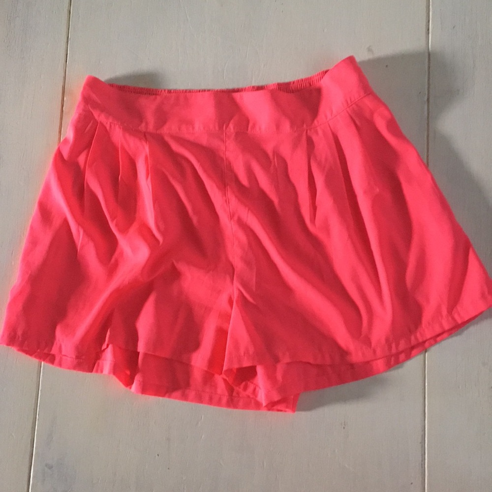 American eagle loose shorts